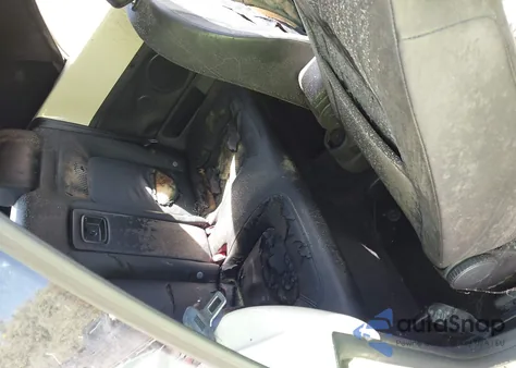 2006 Volkswagen New Beetle Convertible Option Pkg 2 from USA, damaged, VIN 3VWSF31Y26M315897